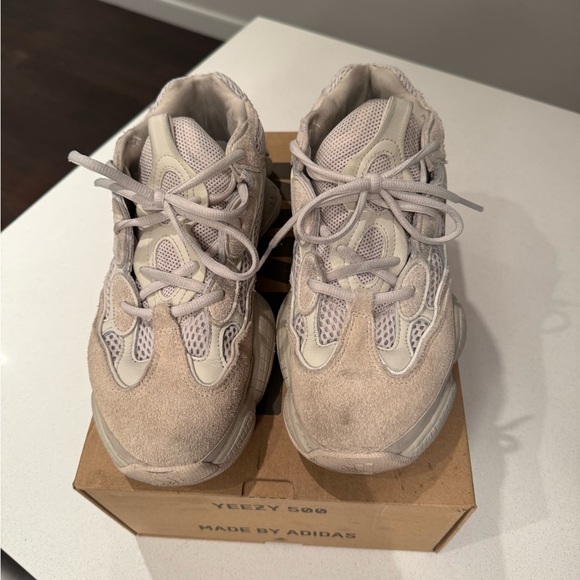 Yeezy 500 size 8.5 - Picture 2 of 9